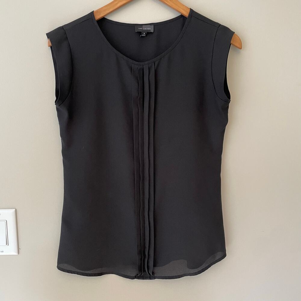 The Limited Black Cap Sleeve Blouse Size XS Crepe Pintuck Pleated Office Career